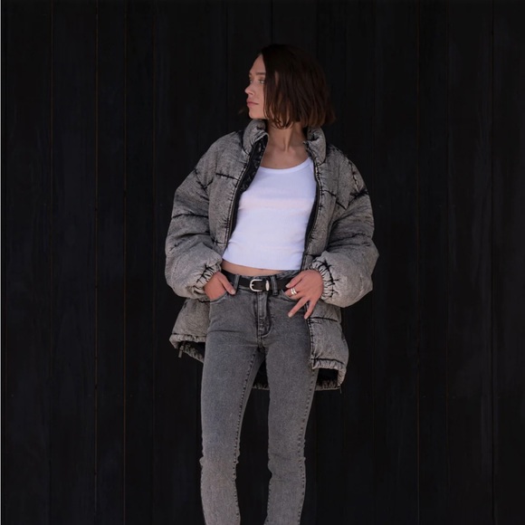 LNDN Denim Puffer *New With Tags* - Picture 2 of 8